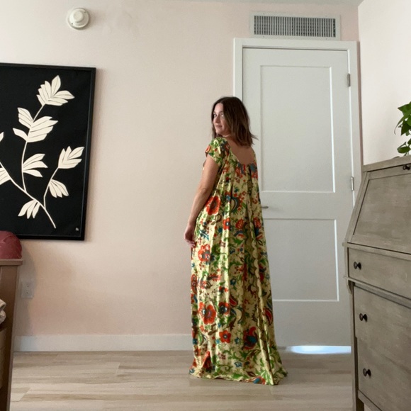 1960s Hawaiian Waterfall Dress - Picture 3 of 4